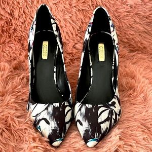 GUESS Multicolored Floral Heels